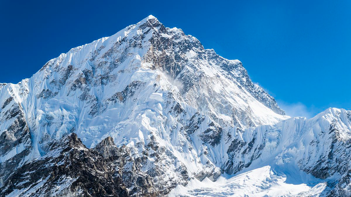 How long does it take to climb Mount Everest